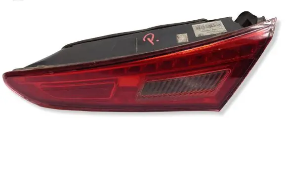 Alfa Romeo Giulietta Tailgate rear/tail lights 50513400 02041599900010 DDM2767