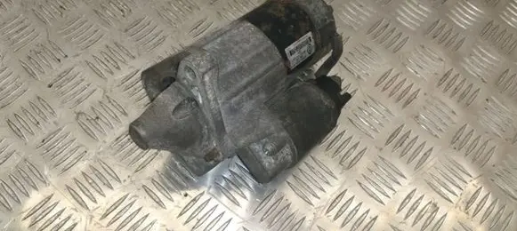 Renault Megane II Starter motor 8200584675 M000T87881