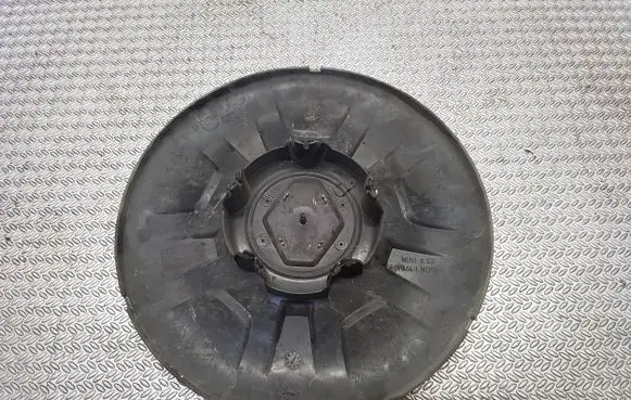Renault Master III R16 wheel hub/cap/trim 403150031R