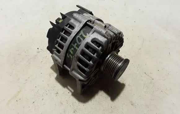 Renault Master III Generator/alternator 231007619R