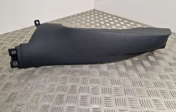 Volkswagen Golf VII (C) pillar trim 5G6867765E