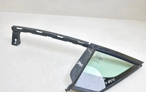 Ford Fusion II Front triangle window/glass 43R000187 DOT865M550 0CPNP0009