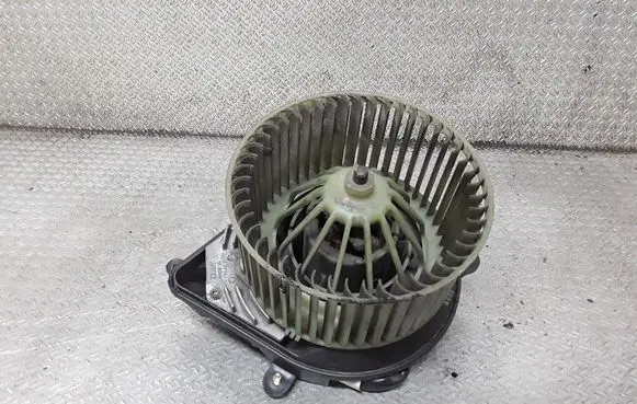 Peugeot 405 Heater fan/blower 9041217847