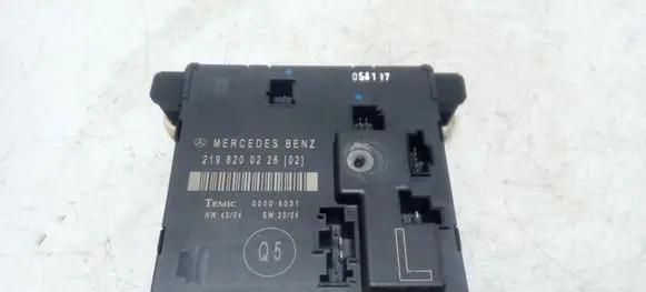 Mercedes-Benz CLS C219 Door control unit/module 2198200226