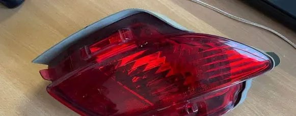 Lexus RX 330 - 350 - 400H Rear fog light 