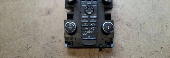 Volvo V50 Climate control unit 31288032