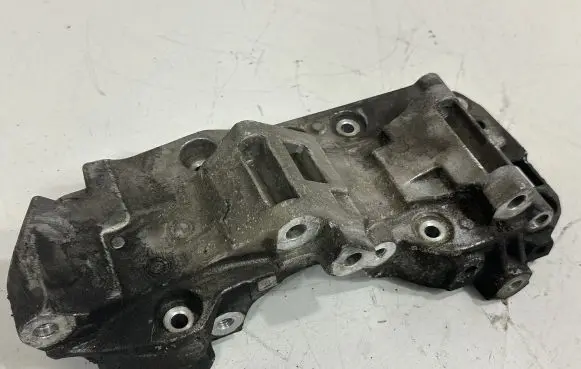 Generator/alternator bracket