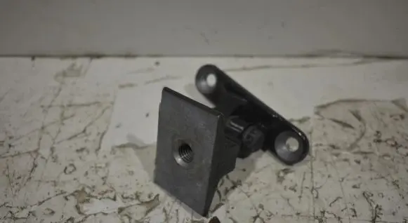BMW 5 F10 F11 Front door upper hinge