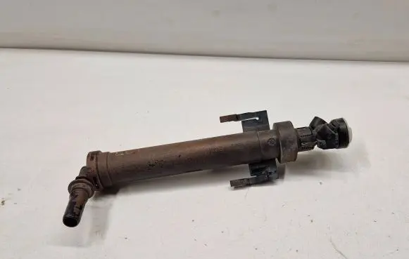 Headlight washer spray nozzle