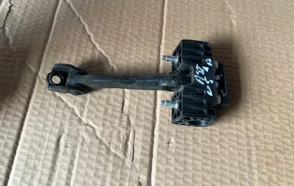 Opel Astra H Rear door check strap stopper