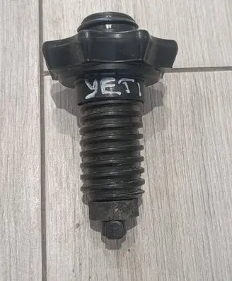 Skoda Yeti (5L) Spare wheel bolt 1K0803899E