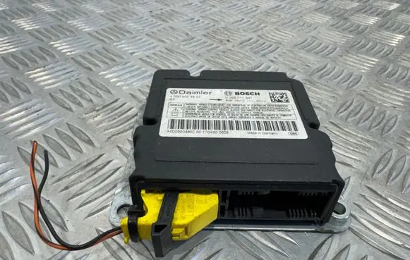 Mercedes-Benz Sprinter W901 W902 W903 W904 Airbag control unit/module A0009004802 0285011847