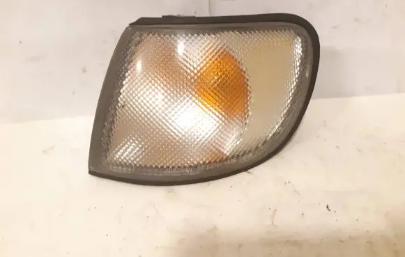 Nissan Sunny Front indicator light 6R010250