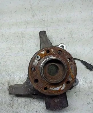 Opel Signum Front wheel hub