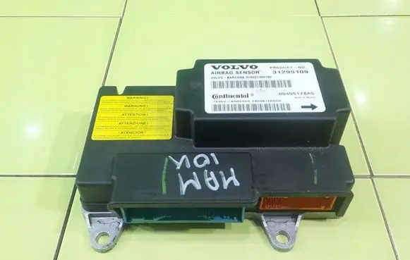 Volvo C30 Airbag control unit/module 31295109