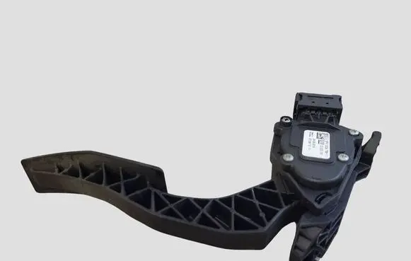 Opel Zafira C Accelerator throttle pedal 6PV00976511 13253781