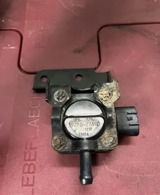 Hyundai Santa Fe Exhaust gas pressure sensor 3921027490