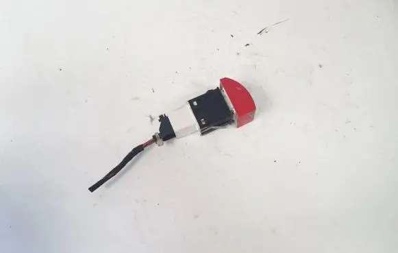 Skoda Octavia Mk2 (1Z) Hazard light switch