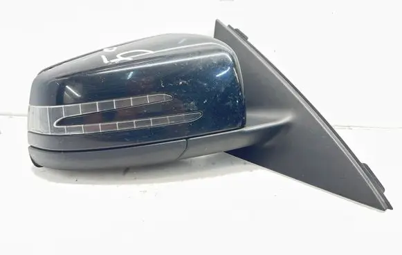 Mercedes-Benz C W204 Front door electric wing mirror A2048101025