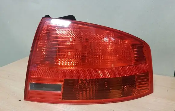Audi A4 S4 B7 8E 8H Rear/tail lights 8E5945096