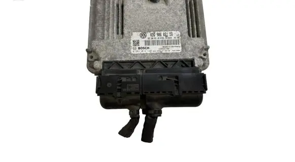 Skoda Octavia Mk2 (1Z) Engine control unit/module 03G906021RR 03G906021AB 0281014140