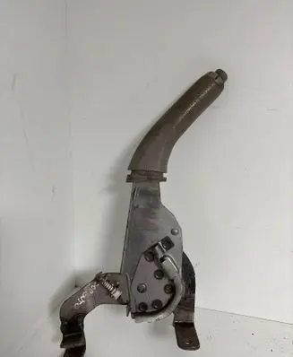 KIA Sorento Hand brake release handle 