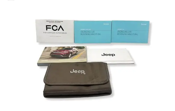Jeep Grand Cherokee Owners service history hand book JCCD