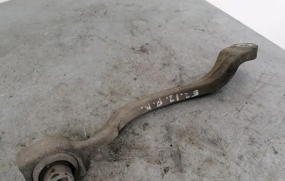 Mercedes-Benz E W212 Front lower control arm/wishbone