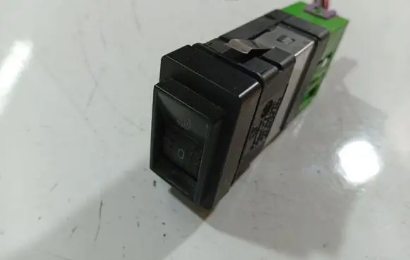 Skoda Superb B5 (3U) Seat heating switch 3U0963563