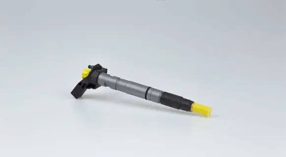 Audi Q5 SQ5 8R Fuel injector 0445116015
