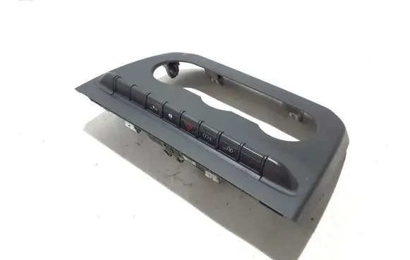 Renault Express Panel trim 682601021R
