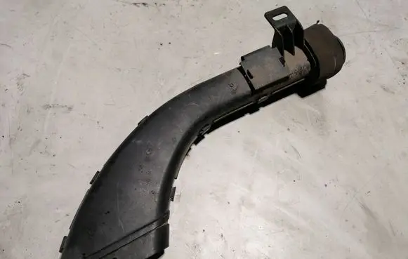 Ford Ecosport Air intake duct part GN159E635AB