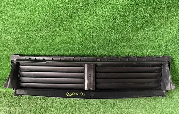 Mercedes-Benz A W177 Front bodywork piece 