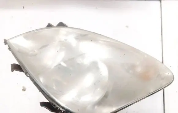 Toyota Corolla Verso AR10 Headlight/headlamp 7357230400