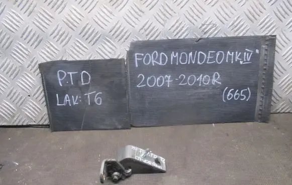 Ford Mondeo MK IV Loading door hinge set 
