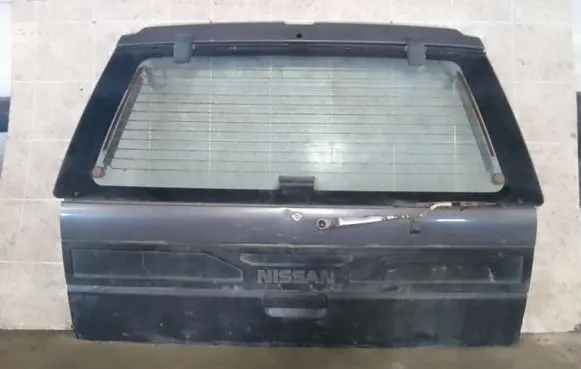 Nissan Terrano Tailgate/trunk/boot lid
