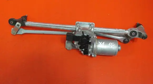 BMW X1 E84 Front wiper linkage and motor 2992465