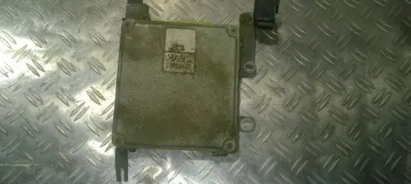 Mazda 323 Engine control unit/module 79745628 B67KB