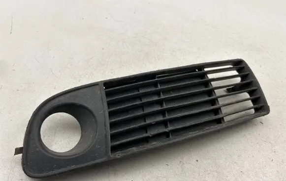 Audi A6 S6 C5 4B Front bumper lower grill 4B0807681J