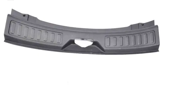 Trunk/boot sill cover protection