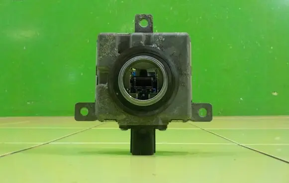 Mazda 3 II LED ballast control module PRZOD