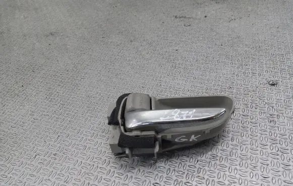 Subaru B9 Tribeca Rear door interior handle