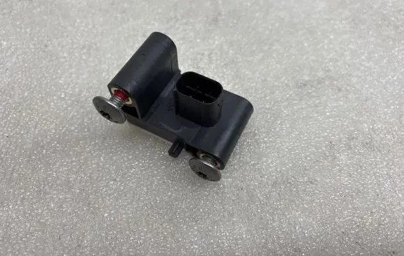 BMW X1 E84 Airbag deployment crash/impact sensor 6911003 120411 0285003900