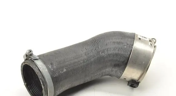Volvo V40 Intercooler hose/pipe 31422261