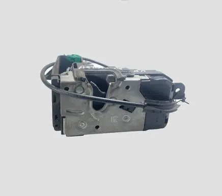 Opel Astra H Front door lock 13210749