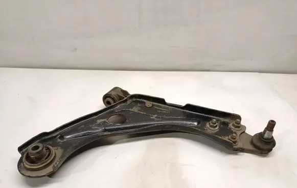 Peugeot 3008 II Front lower control arm/wishbone 9816865480