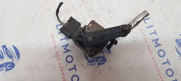 BMW 5 E60 E61 Headlight/headlamp level sensor 1093697