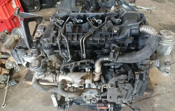 Volvo V70 Engine D4164T 1008100 DJ1677
