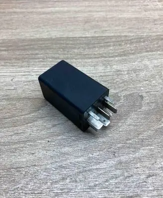 Audi A6 S6 C4 4A Other relay 4A0907045 05370300 368