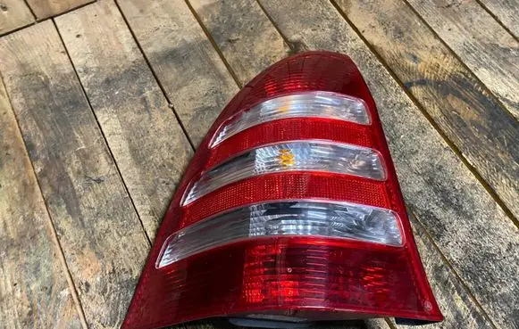 Mercedes-Benz C W203 Rear/tail lights ULO3313L
